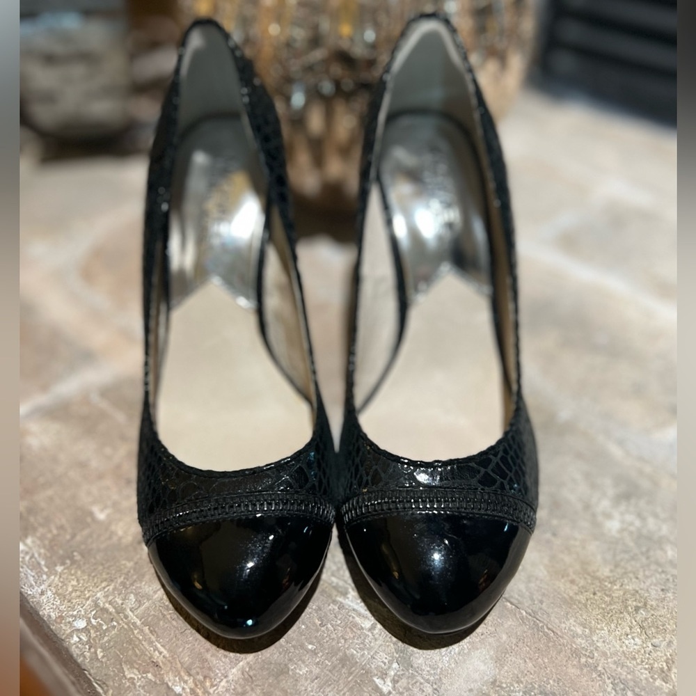 Michael KORS Cynthia heels. 6 1/2 med